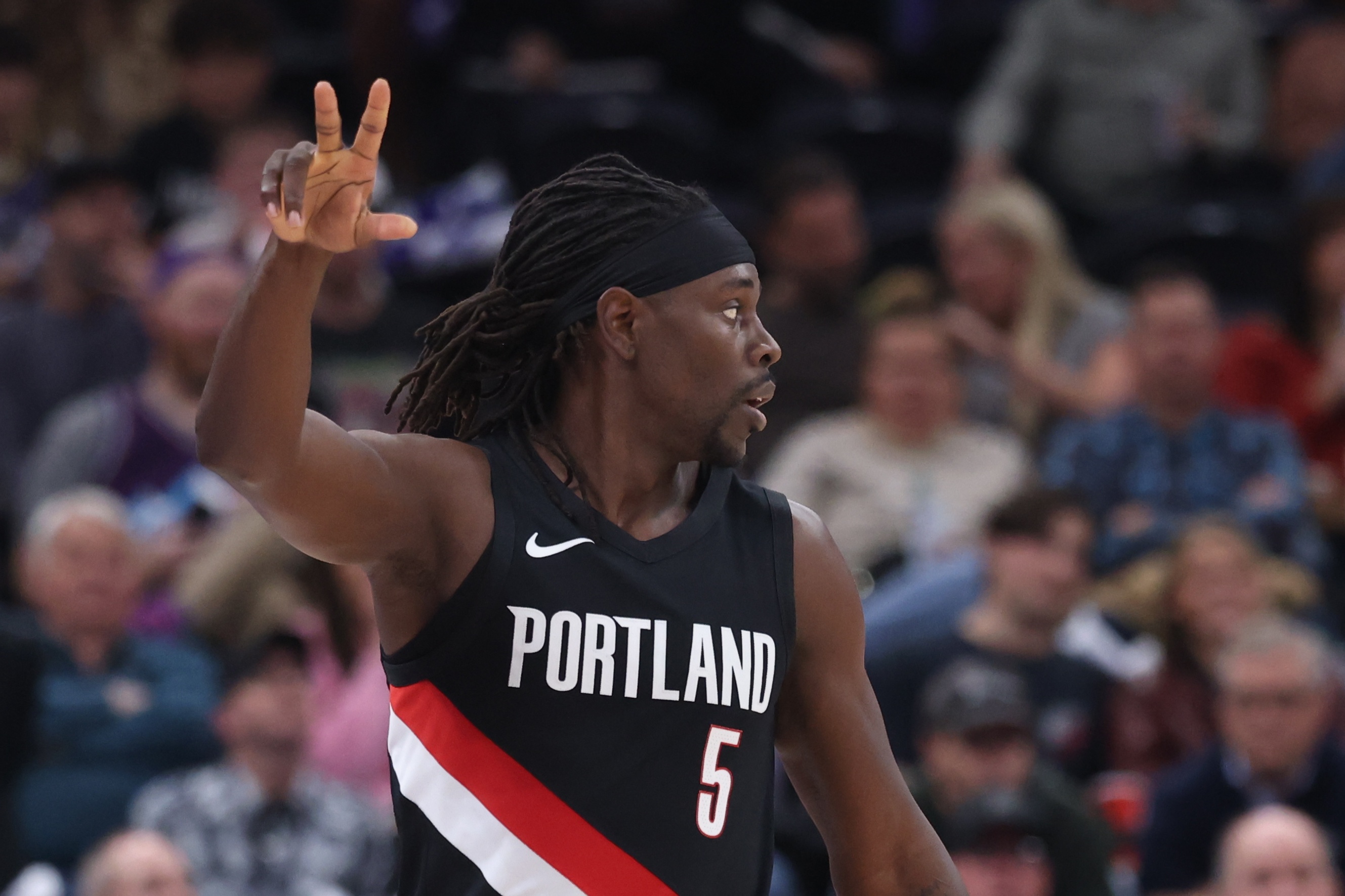 阿夫迪亚缺阵！开拓者VS绿军先发：霍勒迪对阵老东家VS布朗&amp;怀特